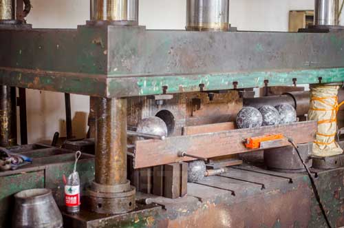 Monel sand blasted elbow stock in China