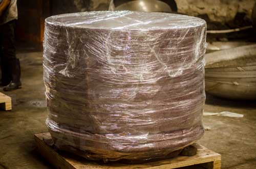 Monel sand blasted pipe cap stock in China